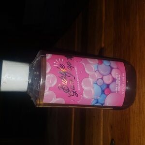BUBBLE GUM POP SHOWER GEL